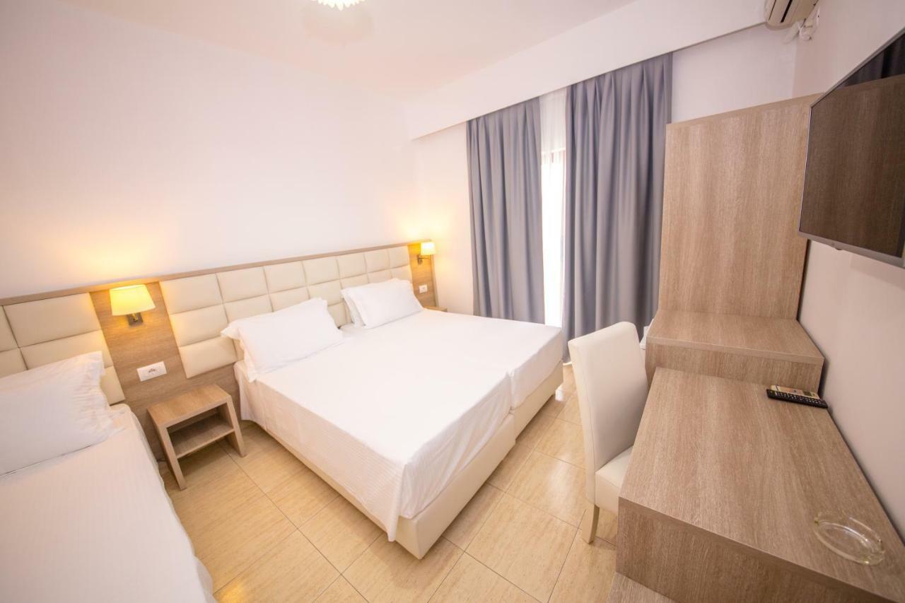 Hotel Alina ซารานเดอ ภายนอก รูปภาพ