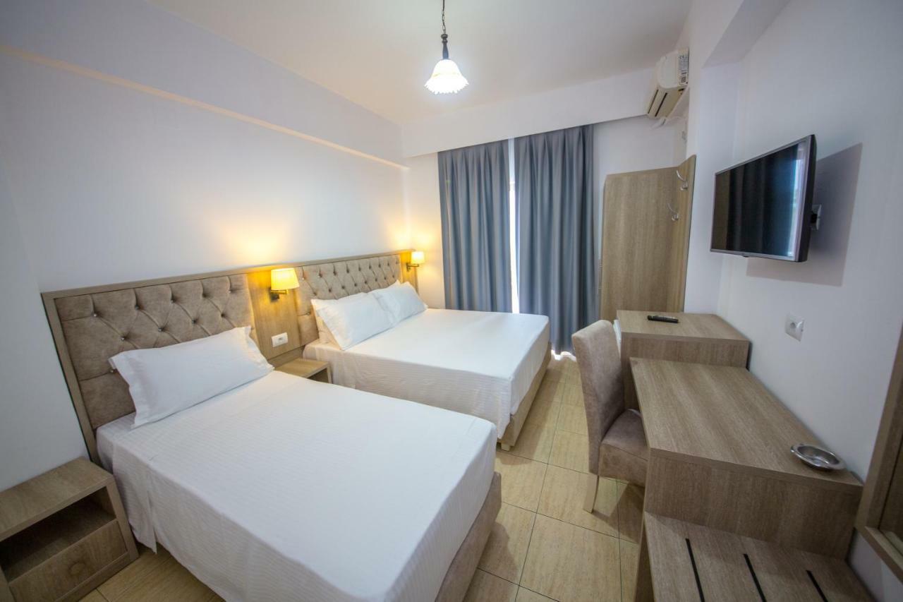 Hotel Alina ซารานเดอ ภายนอก รูปภาพ