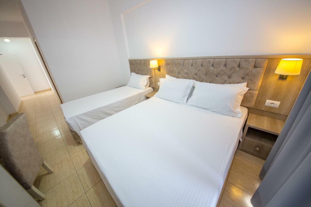Hotel Alina ซารานเดอ ภายนอก รูปภาพ