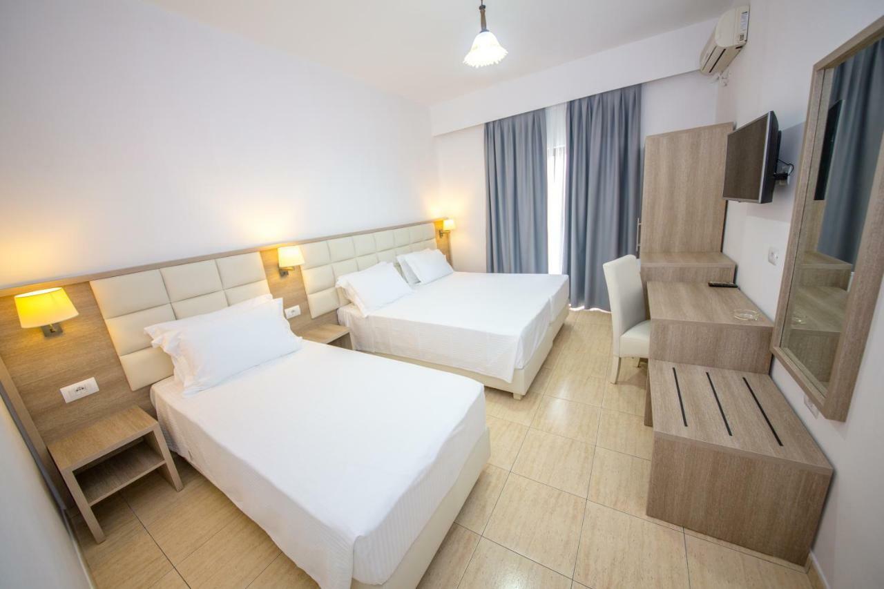 Hotel Alina ซารานเดอ ภายนอก รูปภาพ