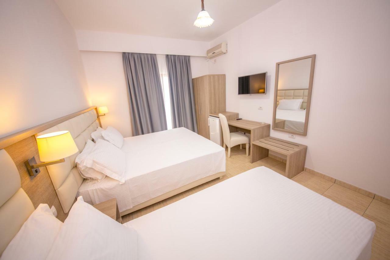 Hotel Alina ซารานเดอ ภายนอก รูปภาพ